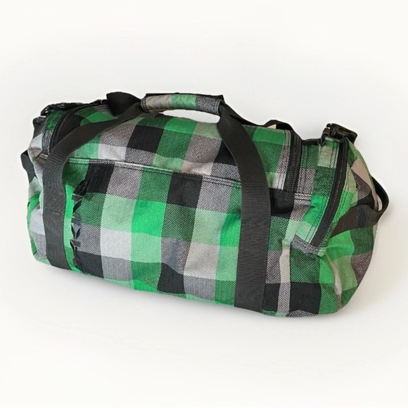 Dakine Medium Duffle Bag Green Plaid Side Pockets Versatile Backpack Travel - Picture 2 of 14